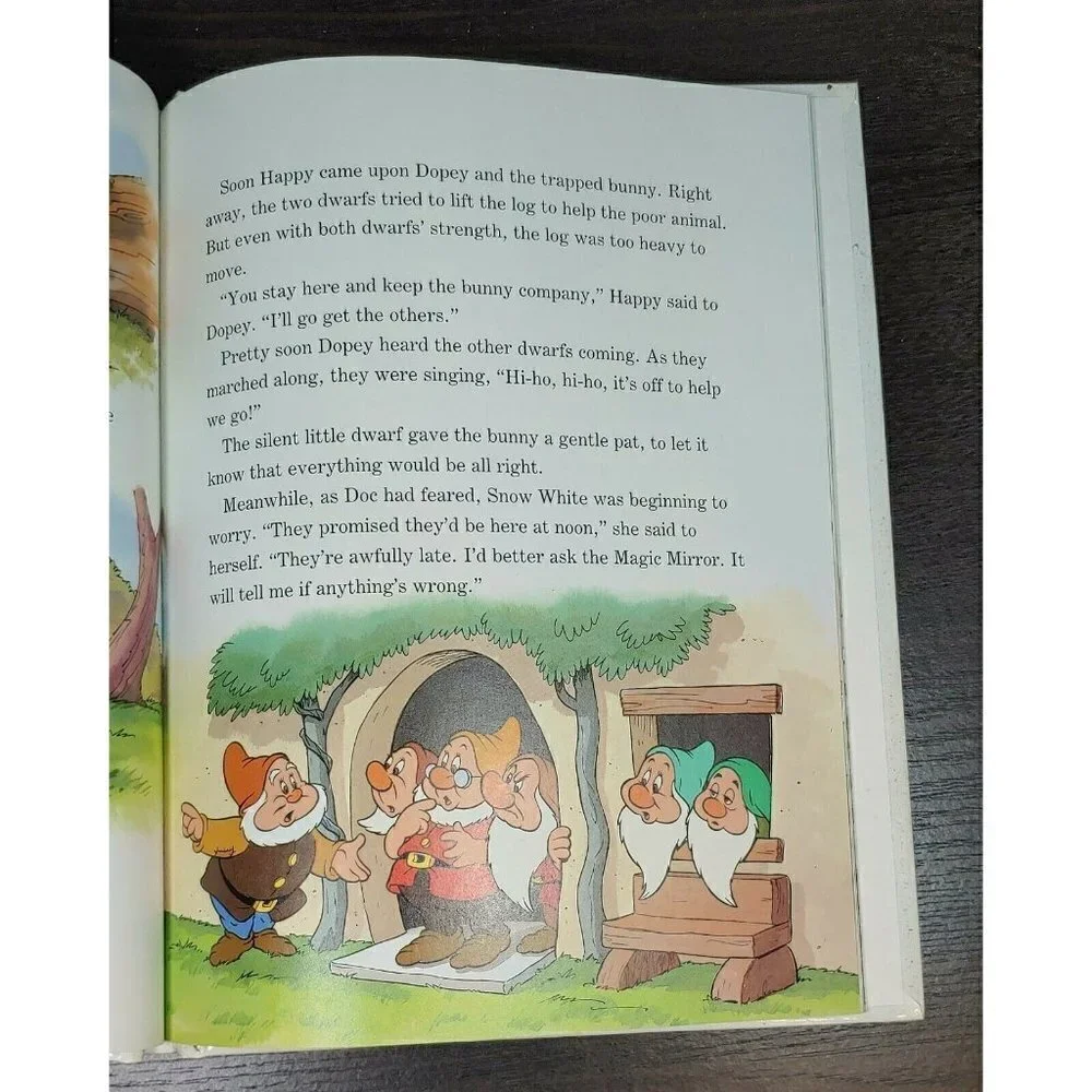 Disney's Year Book 1993 Picture Learning Comic Young Adults Hardcover Book